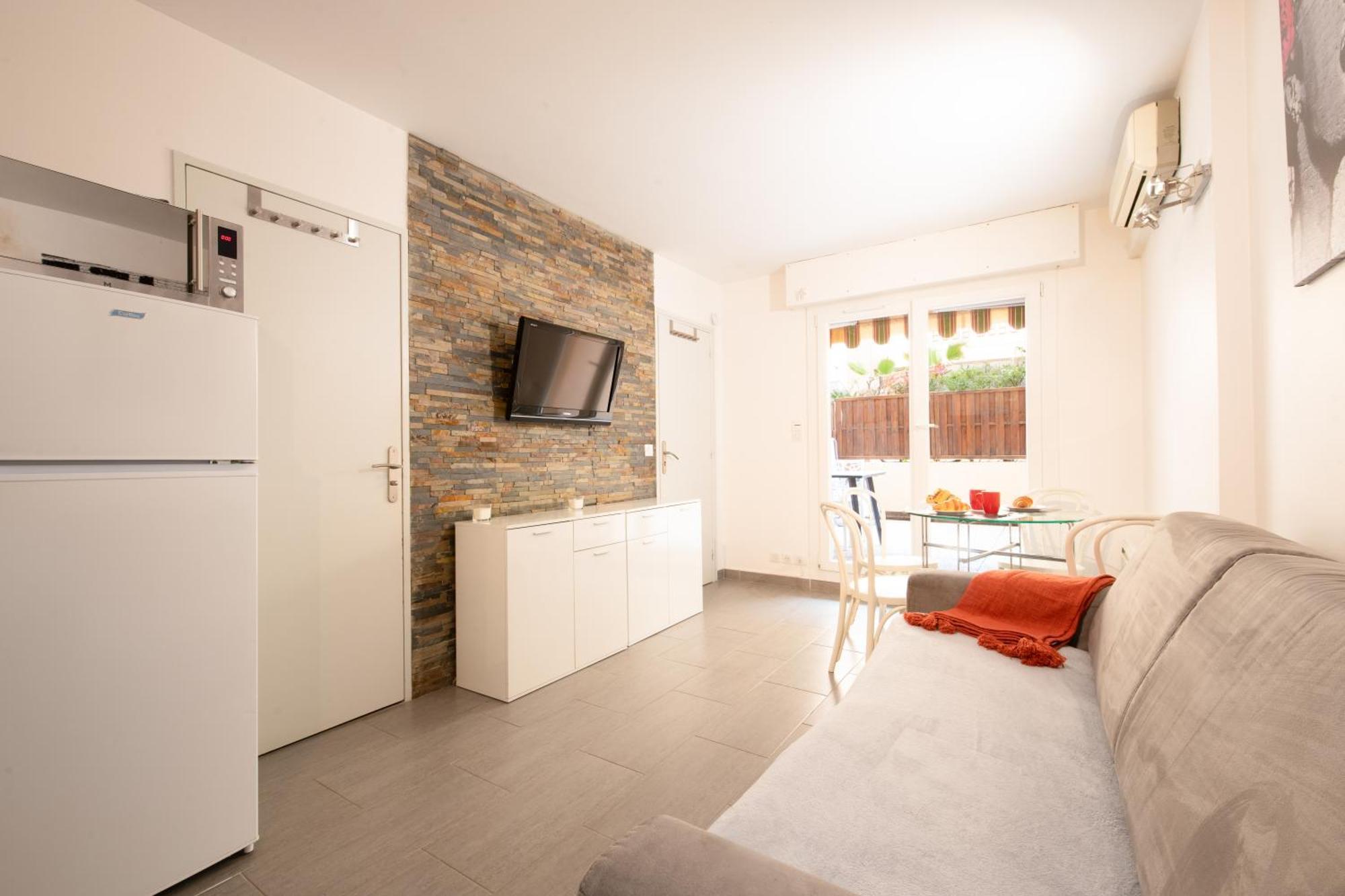 Le Victoria, Centre Ville , Plage Et Parking Gratuit Sainte-Maxime Exterior foto