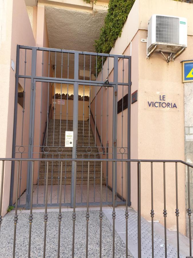 Le Victoria, Centre Ville , Plage Et Parking Gratuit Sainte-Maxime Exterior foto